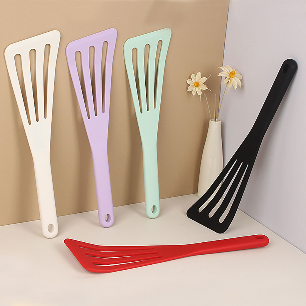 Okonomiyaki Spatula - 1PC Silikonowa pochylona łopata do smażenia